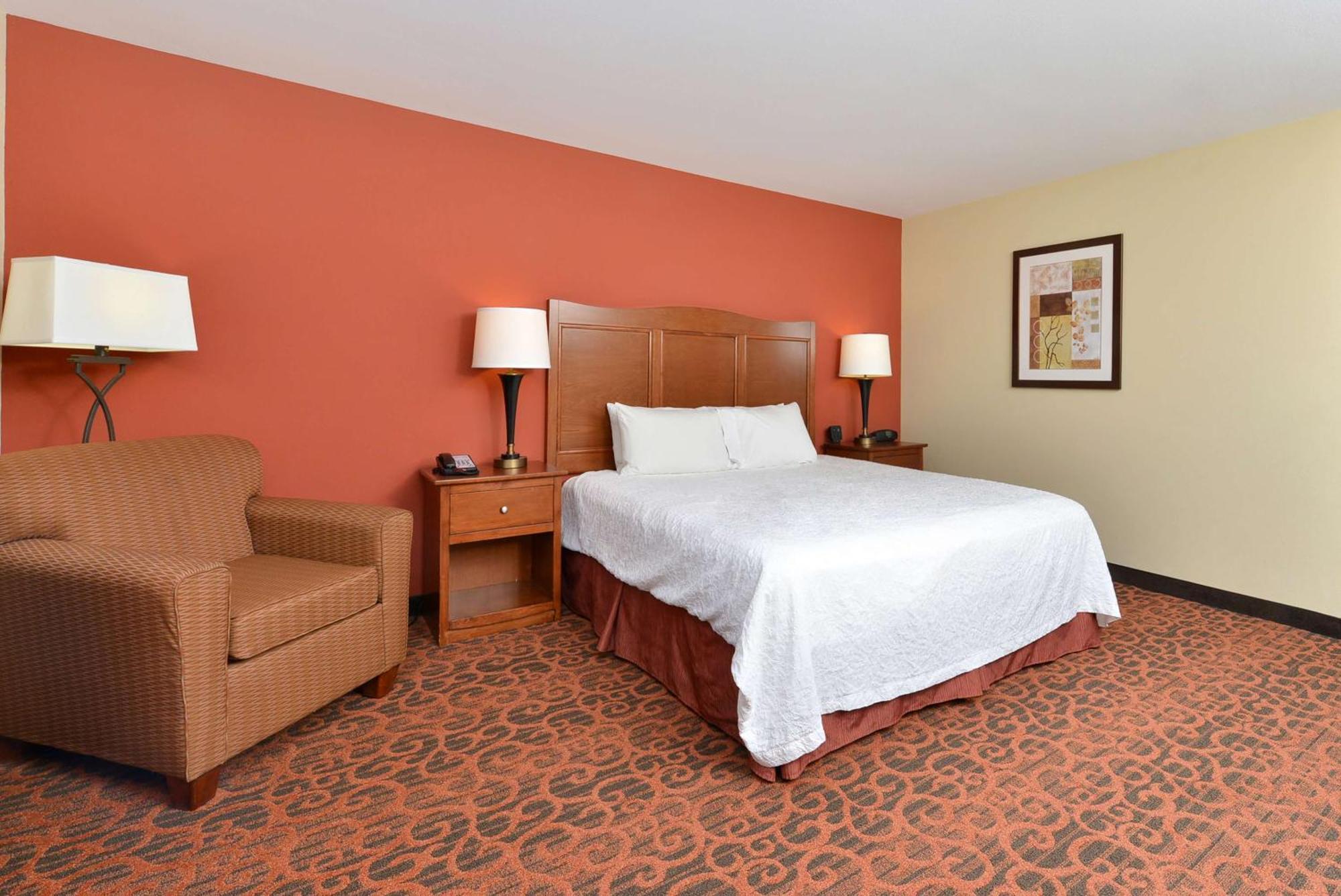 Hampton Inn Clinton מראה חיצוני תמונה